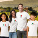 Matchande Family Italien Resa Italienska Flagga An T Shirt<br><div class="desc">Ska du resa till Italien med din familj eller en resegrupp? Sedan är den här skjortan perfekt - den italienska flagga och 2 linjer anpassningsbar text har designats. Lägg till din familj eller grupp namn,  semesterdatum eller anpassningsbar. Enkelt och klassiskt - perfekten resa behåller och underbart för gruppfoton.</div>