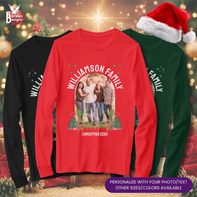 Matchande JULFAMILJ Foto Grupp T Shirt (Cozy matching family Christmas pajama shirt w/ customizable photo and name. Ideal for all the family)