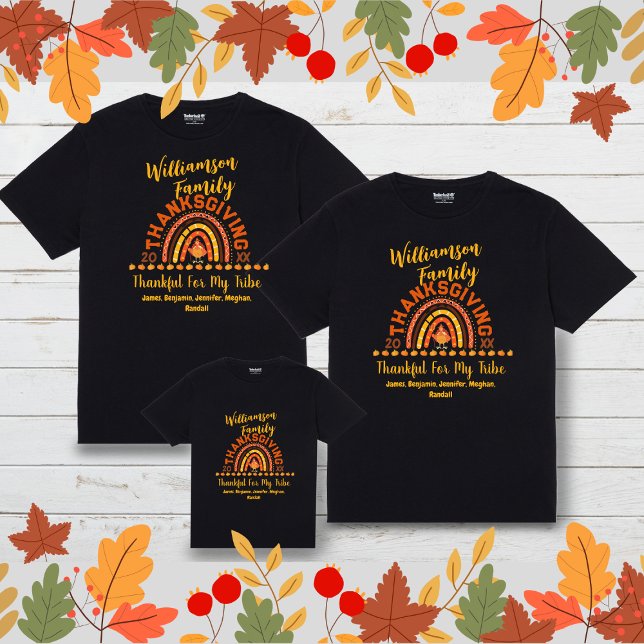 Matchande Namn år för Thanksgivingen Rainbow i fam T Shirt (Skapare uppladdad)