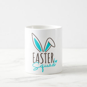 Matchande påsktrupp för familjen kaffemugg