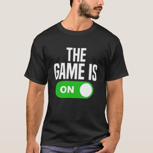 Matchen är igång t shirt (Framsida)