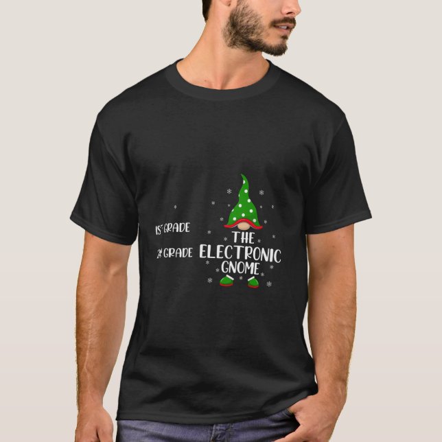 Matching Family Group The Electronic Gnome Christm T Shirt (Framsida)