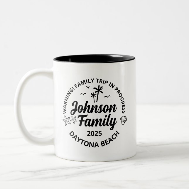 Matchning av anpassningsbar Family Beach Vacation  Två-Tonad Mugg (Vänster)