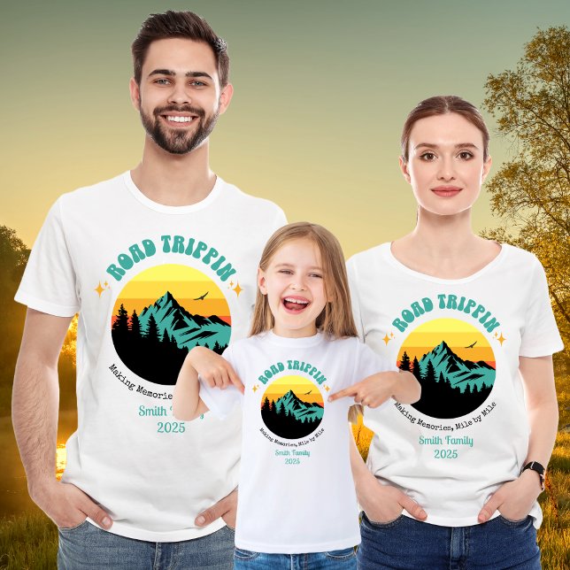 Matchning av anpassningsbar Family Vacation Road u T Shirt (Custom family road trip t-shirts with scenic mountain design—perfect for your 2025 adventure togethe)