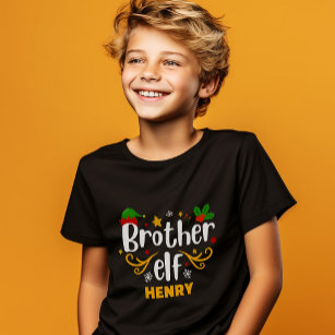 Matchning av Elf-Roligt-familjen för typografi-bro T Shirt