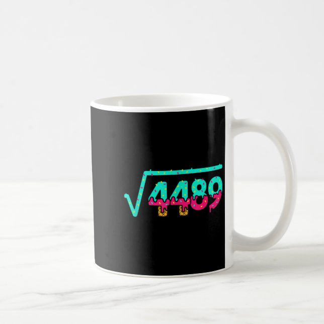 Matematik Radikal 4489, Lekfulla Donut-nummer Ma Kaffemugg (Höger)
