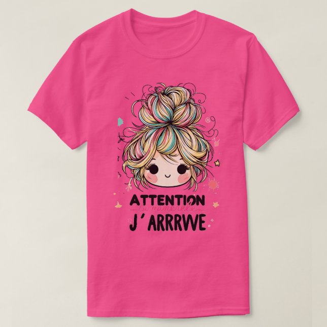 Maternelle Enfant Attention La Maternelle Jcome T Shirt (Design framsida)