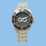 Math Watch - Oändlighetsbevakning Armbandsur<br><div class="desc">Tittar du en underbar gåva till din gäst? Den här matematiska vördklockan är perfekt. Den här klockan har en vit oändlighetssymbol i mitten på en svart kalkbrädesbakgrund och är säker på att den passar matematikentusiasten. Copyright Kathy Henis</div>