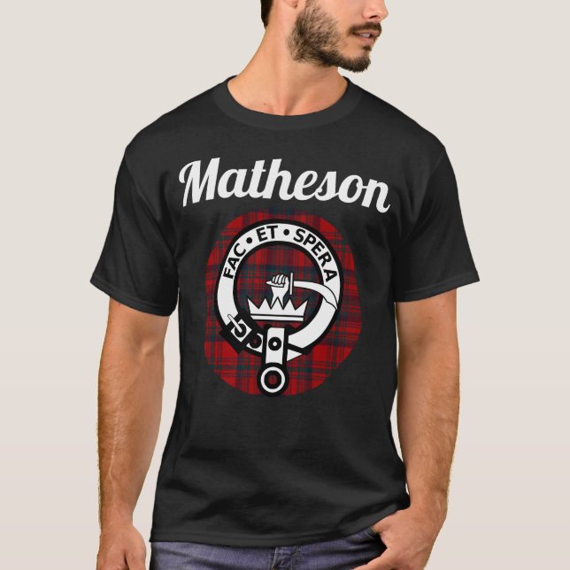 Matheson Klan Scottish Namn Jackar av Arm Tartan T Shirt (Framsida)