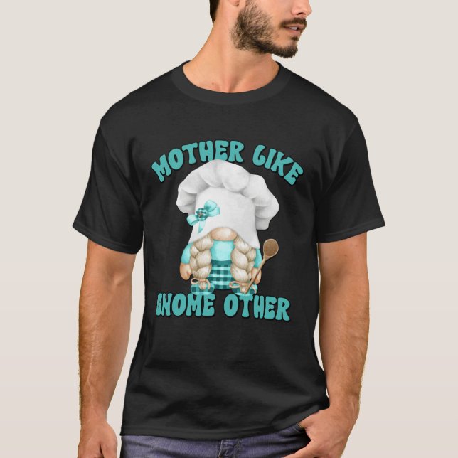 Matlagande Mormor Grafik För Kvinnor Söt Chef Gnom T Shirt (Framsida)
