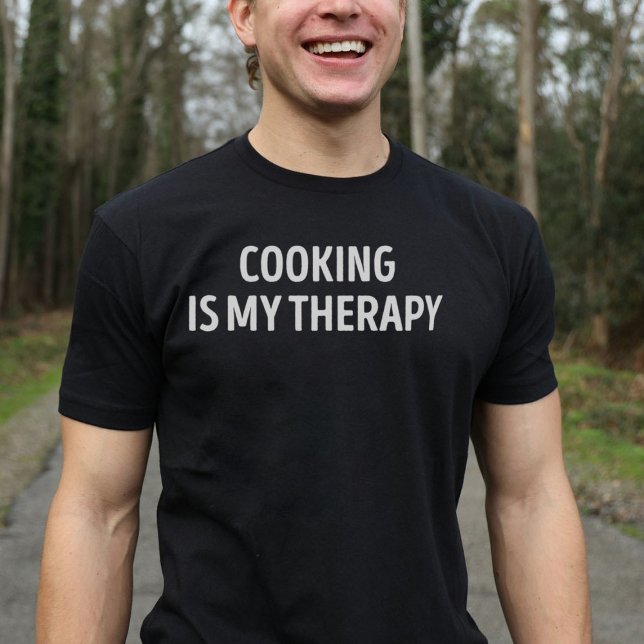 Matlagning är min terapi.. t shirt (Skapare uppladdad)