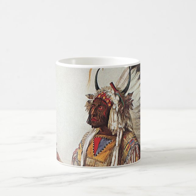 Mato-Tope, Mandan Chief Porträtt av Karl Bodmer Kaffemugg (Center)