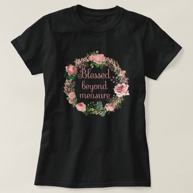 Mätt utöver mått/ Rosa Blommigt andedräkt T Shirt (Design framsida)