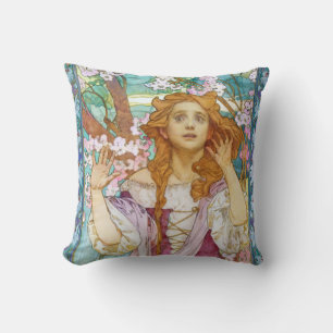 Maud Adams as Joan of Arc, Mucha Kudde