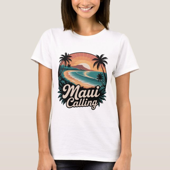 Maui Calling - Retro Hawaiian Sunset Beach T-Shirt (Framsida)