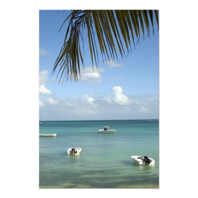 Mauritius, Grand Baie. Båtar förankrade i den Fototryck (Framsidan)
