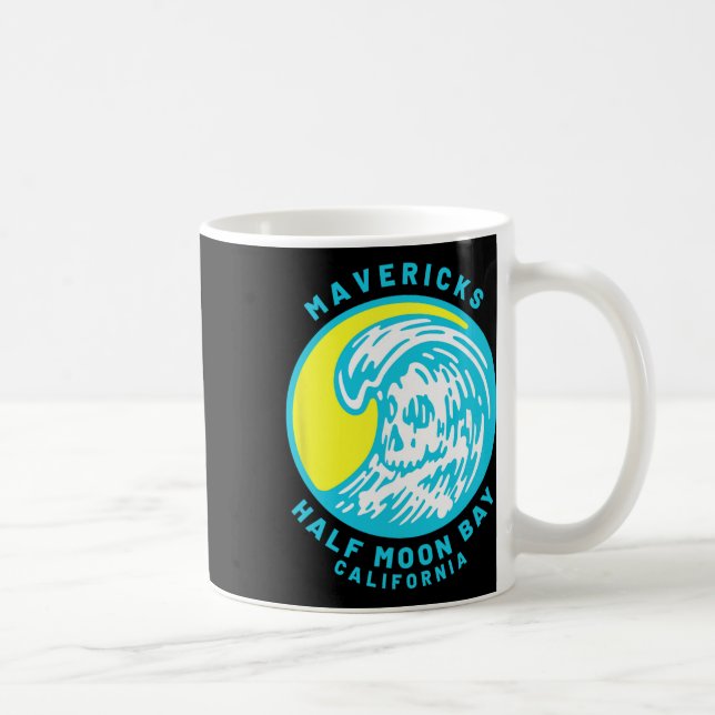 Mavericks Half Moon Y Surfing  Kaffemugg (Höger)
