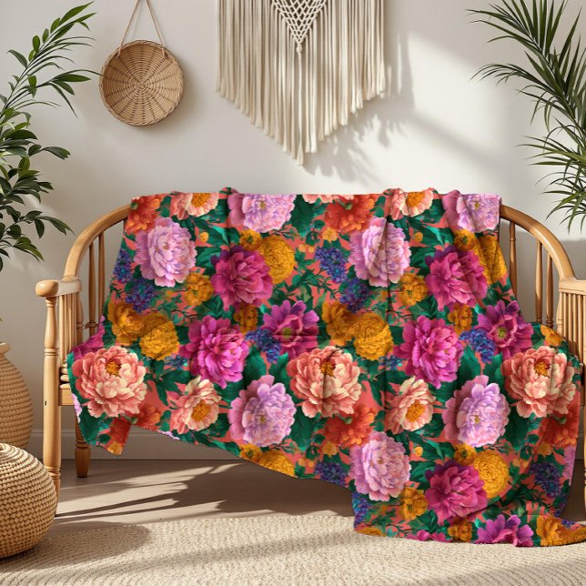 Maximalist Lilac och Peach Blooms på Rosa Fleecefilt (Skapare uppladdad)