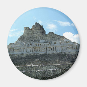 Mayan fördärvar - xunantunich belize magnet