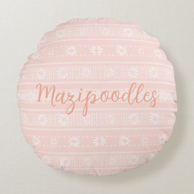 MAZIPOODLES Blommig Randig Ribbad Stickad Namn Rund Kudde (Framsidan)