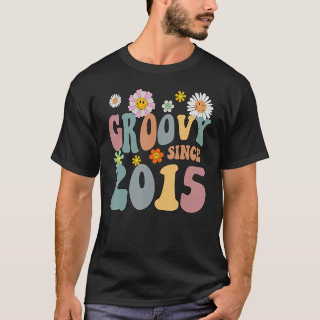 Mb Groovy sedan 2015 Retro Hippie Flower 7:e Birth T Shirt (Framsida)