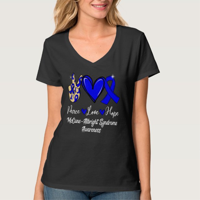 McCune Albright Syndrome MAS Peace Love Hope Blue  T Shirt (Framsida)