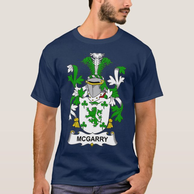 McGarry Jackar om Arm Family Crest T Shirt (Framsida)