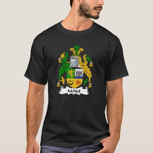 McNeil Jackar om Arm McNeil Family Crest T Shirt (Framsida)