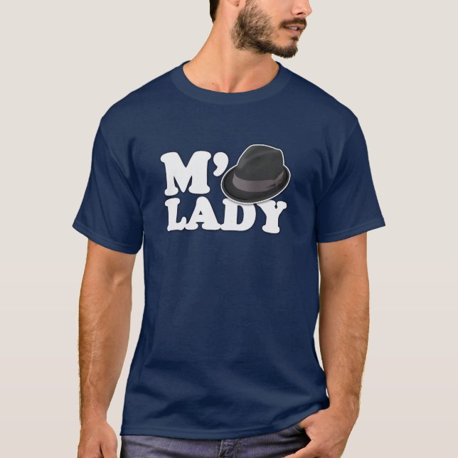 M'Dam Tip Fedora Tee (Framsida)