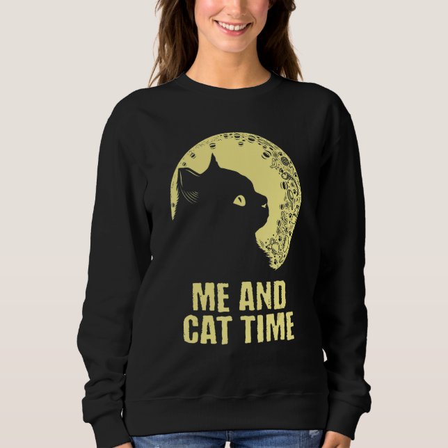 Me and Cat Time Cat   Hobby Kitten Pastime Cat Mom T Shirt (Framsida)