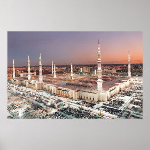 Mecca Al-Masjid an-Nabawi vid Maghrib Prayer Value Poster