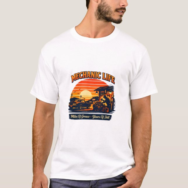 Mechanic Life Retro Sunset Miles Of Grease Tee (Framsida)