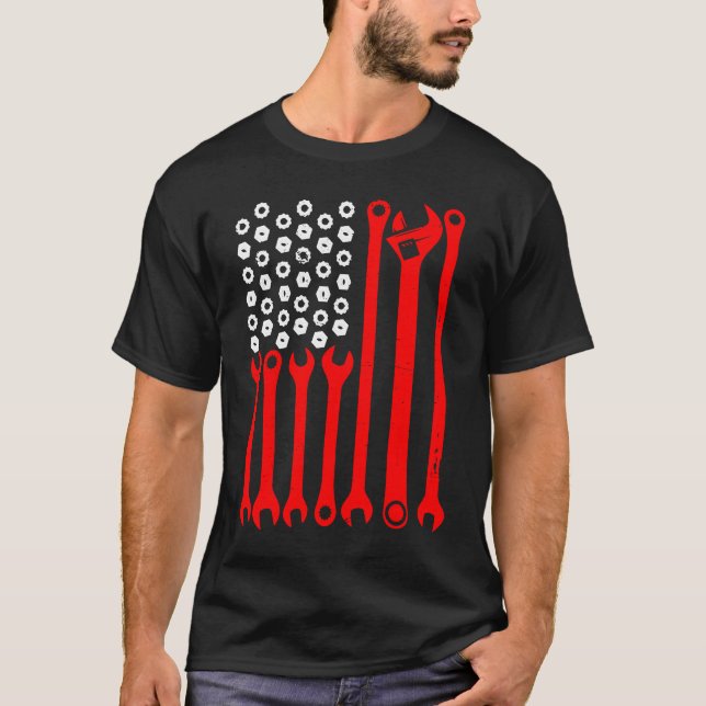 Mechanic US Flag Tuning Car  Repairing Mechanic Ca T Shirt (Framsida)