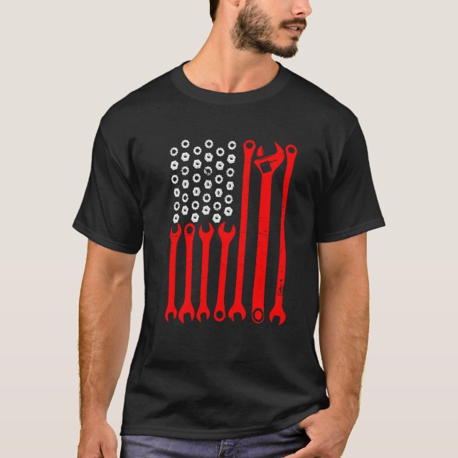 Mechanic US Flag Tuning Car Repairing Mechanic Car T Shirt (Framsida)