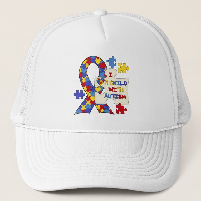 Med Autismmedvetenhetbandet Keps (Framsida)