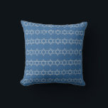 med BLUE & SILVER GRÅTT-, MENORAH- och STARS-kudda Kudde<br><div class="desc">Blått och grått MENORAH-stolpe STAR OF DAVID TRIM STAR OF DAVID ON BACK by designer Sandy Closs ~ SandyCloss~</div>