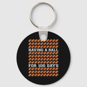 med Boll under 100 dagar med skolfotboll Nyckelring