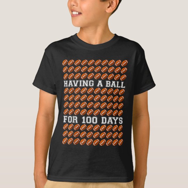 med Boll under 100 dagar med skolfotboll T Shirt (Framsida)
