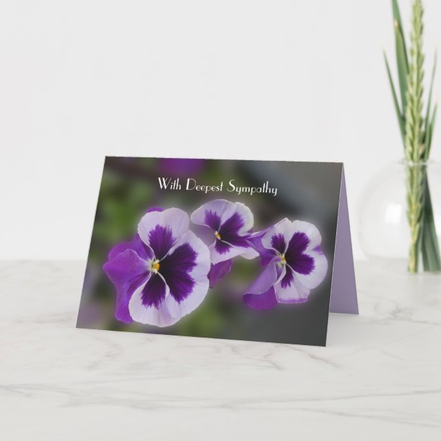 Med djup sympati, Lila blommor Hälsning Kort (Framsida)