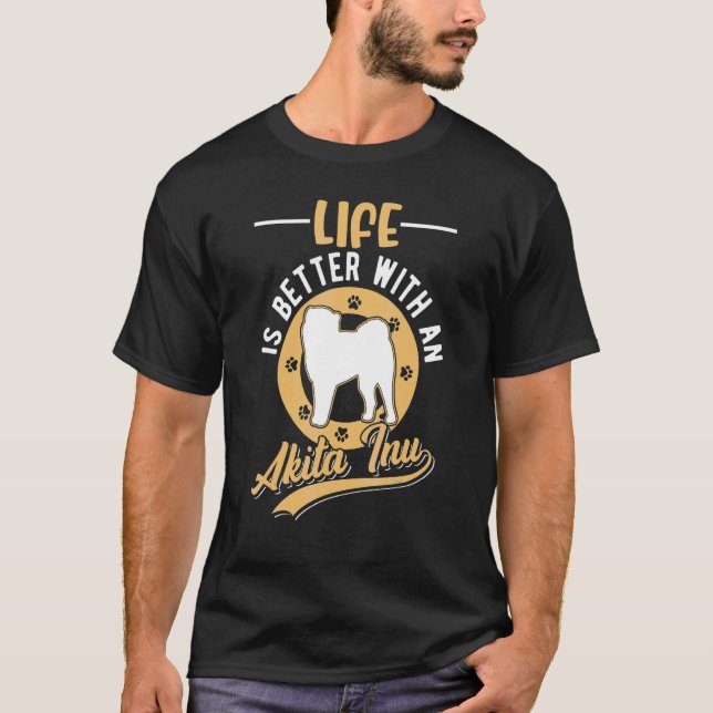 Med En Akita Inu T Shirt (Framsida)