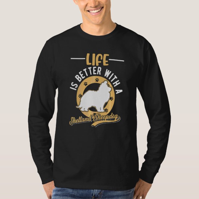 Med en Shetlands Sheepdog Sheltie T Shirt (Framsida)