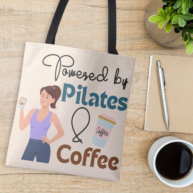 med hjälp av pilater och kaffeoffert Fitness Yoga Tygkasse (Powered by Pilates & Coffee Pilates Quote Yoga Fitness Tote Bag)