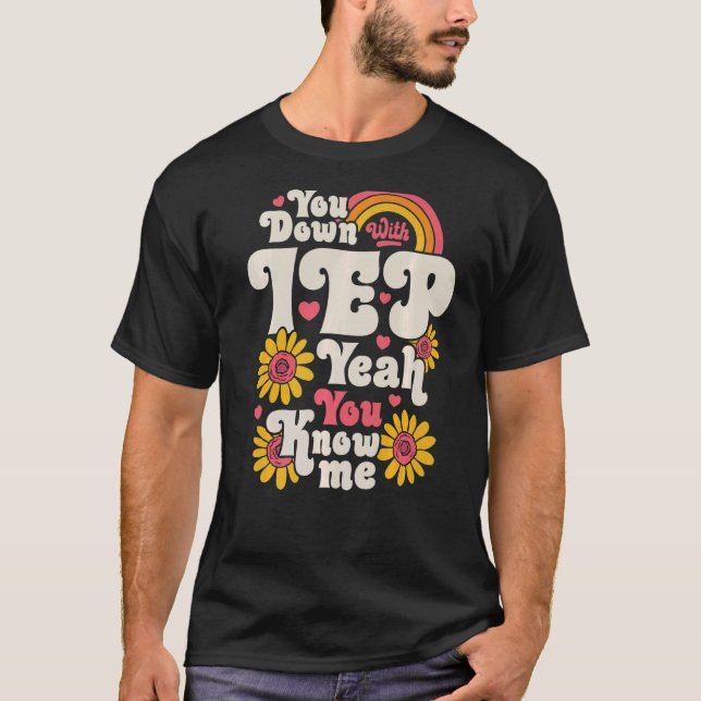 Med IEP SPED Lärare Speciell utbildning T Shirt (Framsida)