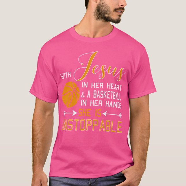 Med Jesus i hjärtat en basket i hennes Händer T Shirt (Framsida)