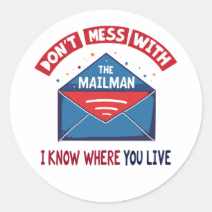 med Mailman Humor Runt Klistermärke