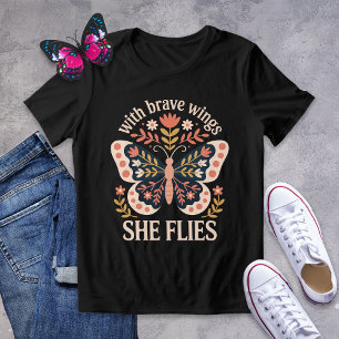 Med Modig Vingar flyger hon folkkonstfjäril T Shirt