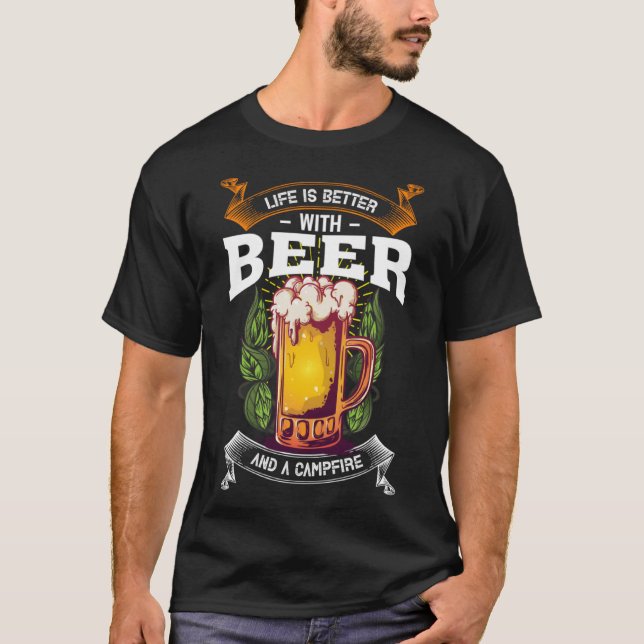 Med öl- och campfire-propp 1 t shirt (Framsida)