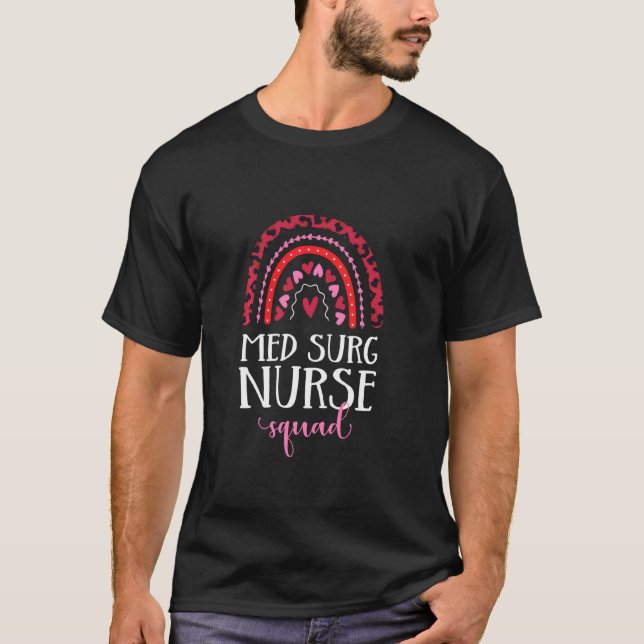 Med Surg Nurse Squad Rainbow Leopard Nursing Valen T Shirt (Framsida)