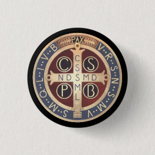 Medaljen för St. Benedict knäppas, Knapp
