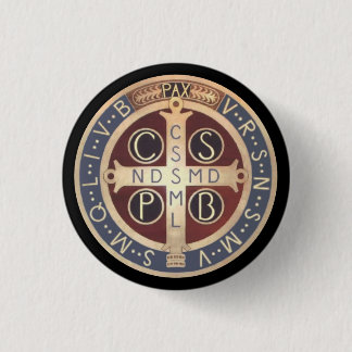 Medaljen för St. Benedict knäppas, Knapp